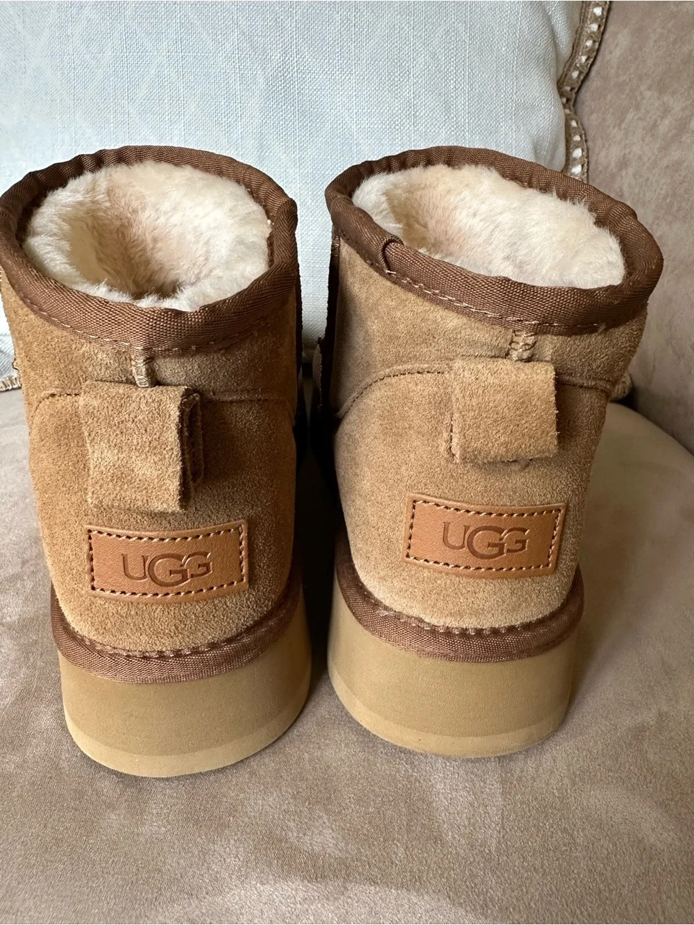 UGG Classic Ultra Mini Platform Boot - Chestnut